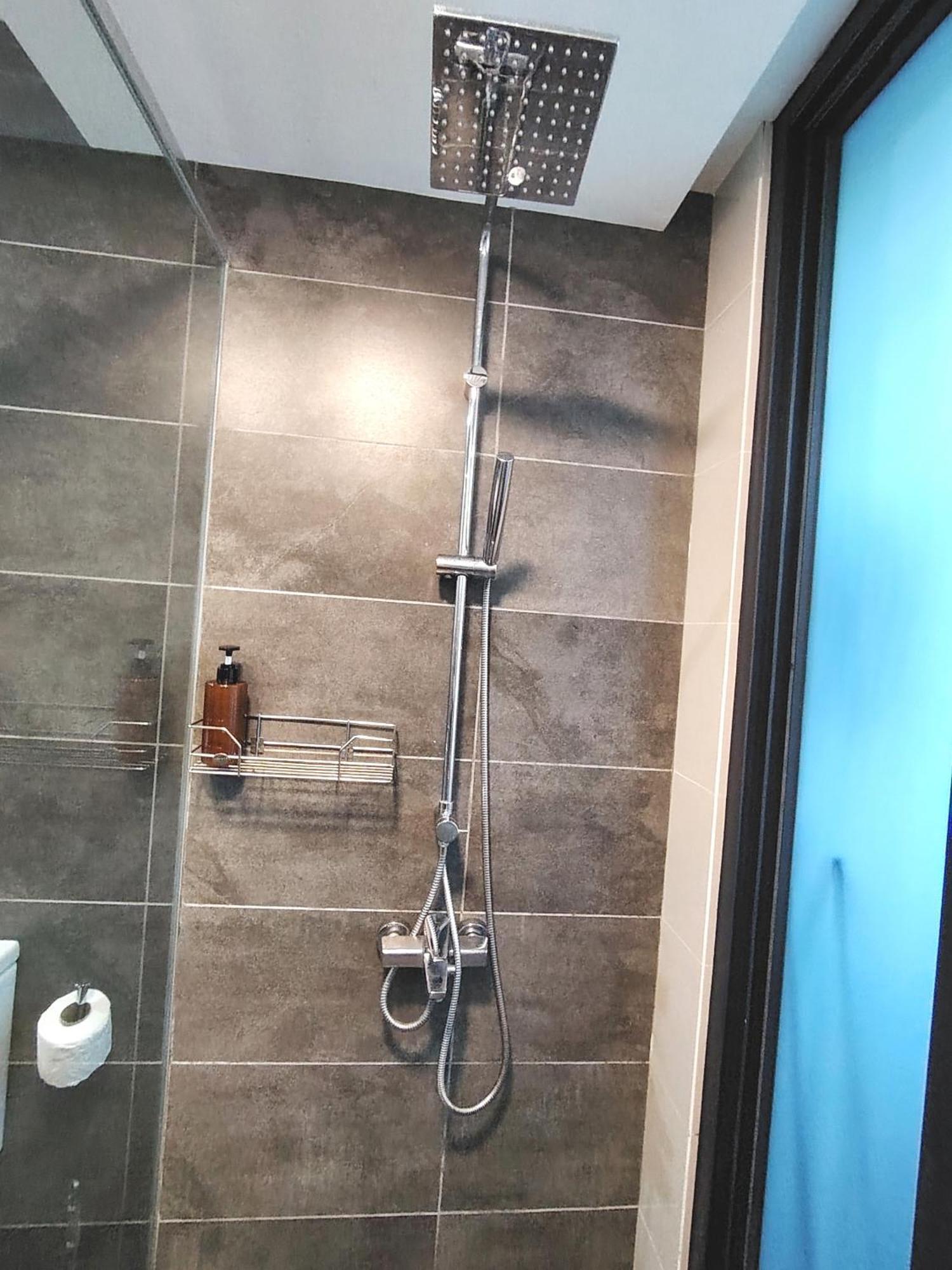 Almas Suites Poolview Netflix 100Mbps Bystay Nusajaya  Exteriér fotografie